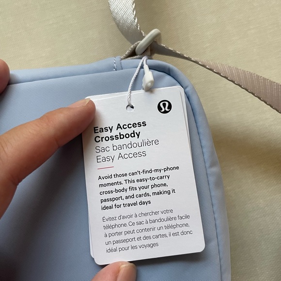 LULULEMON Easy Access Crossbody Bag | THAT Lululemon Easy Access Crossbody Bag 1.5L - Blue Linen